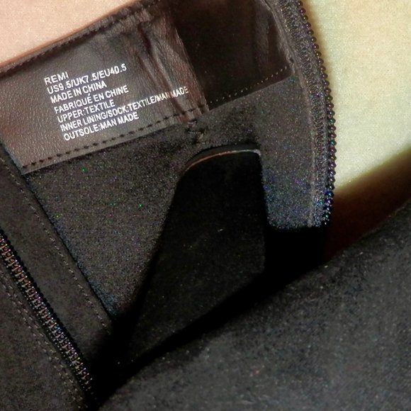 JUST FAB BLACK AND TAN STRIPED BOOT * 4.5 IN HEEL * FAUX SUEDE * ZIP SIDES * 9.5 - Picture 5 of 6